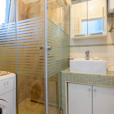 Location d’un appartement meublé et confortable de 3 pièces, 54 m², centre de Belgrade, Serbie